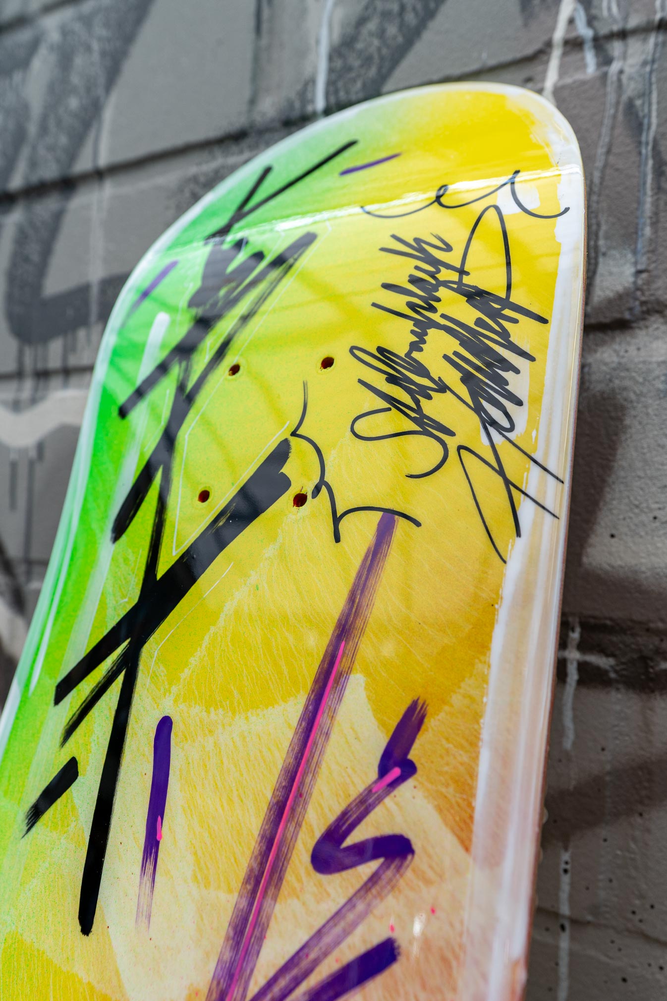 NEON LIGHT - Limited Skatedeck