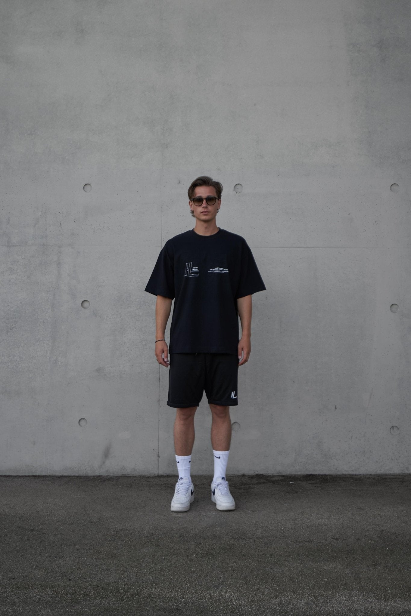 HWDP BLACK MESH SHORT - HOW DEEP