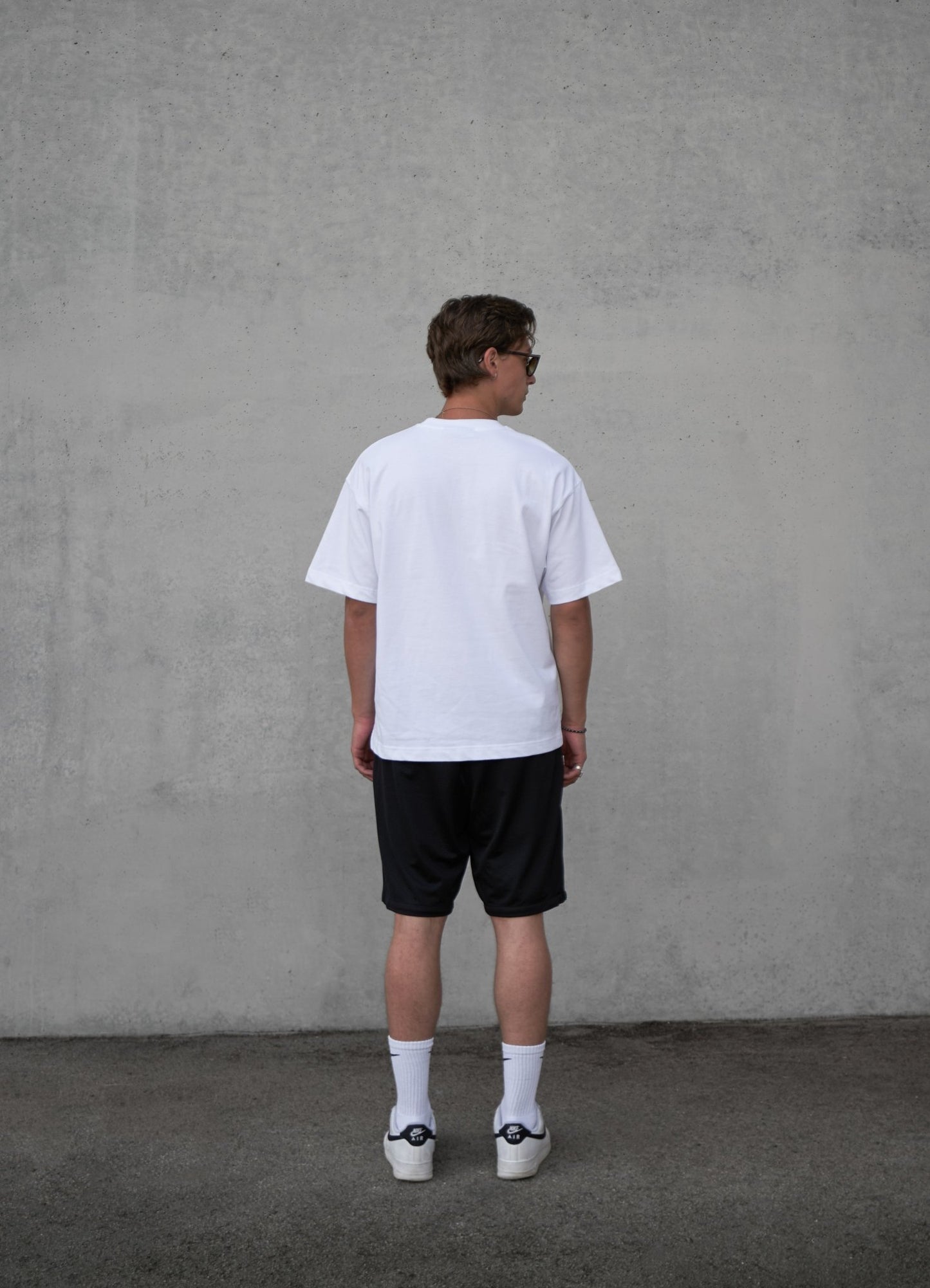 HWDP LINES WHITE - HOW DEEP