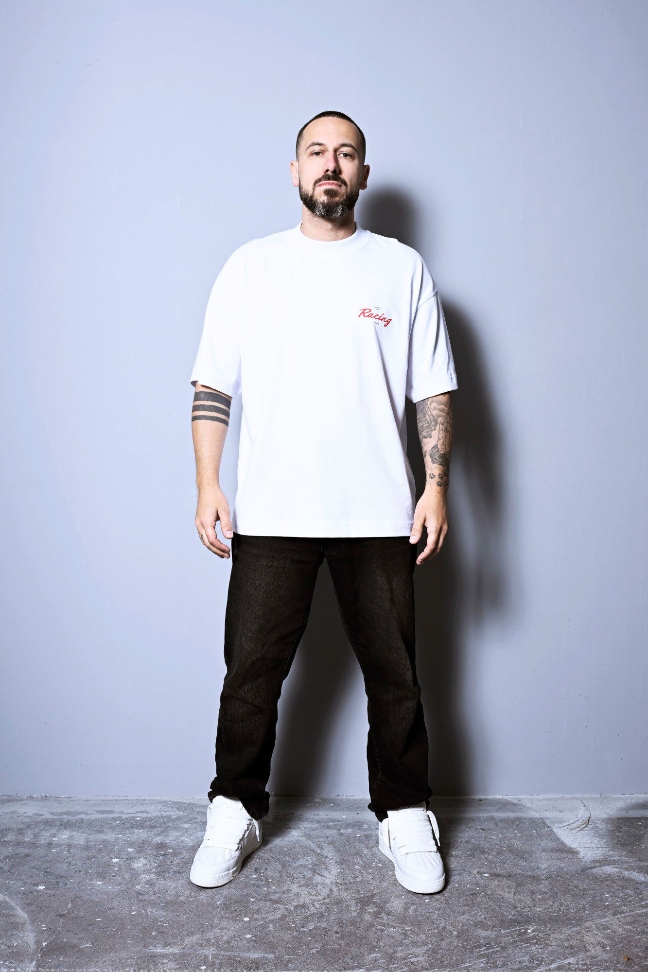VINTAGE WHITE - Premium Shirt - HOW DEEP