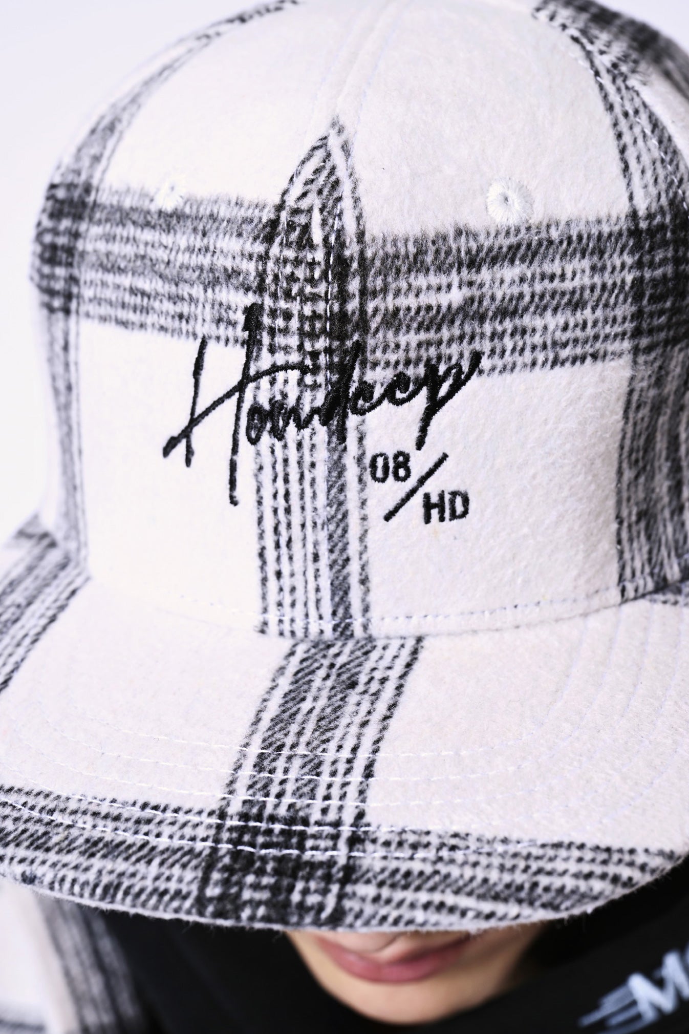 WHITE SQUARED - Limited Flanell Snapback