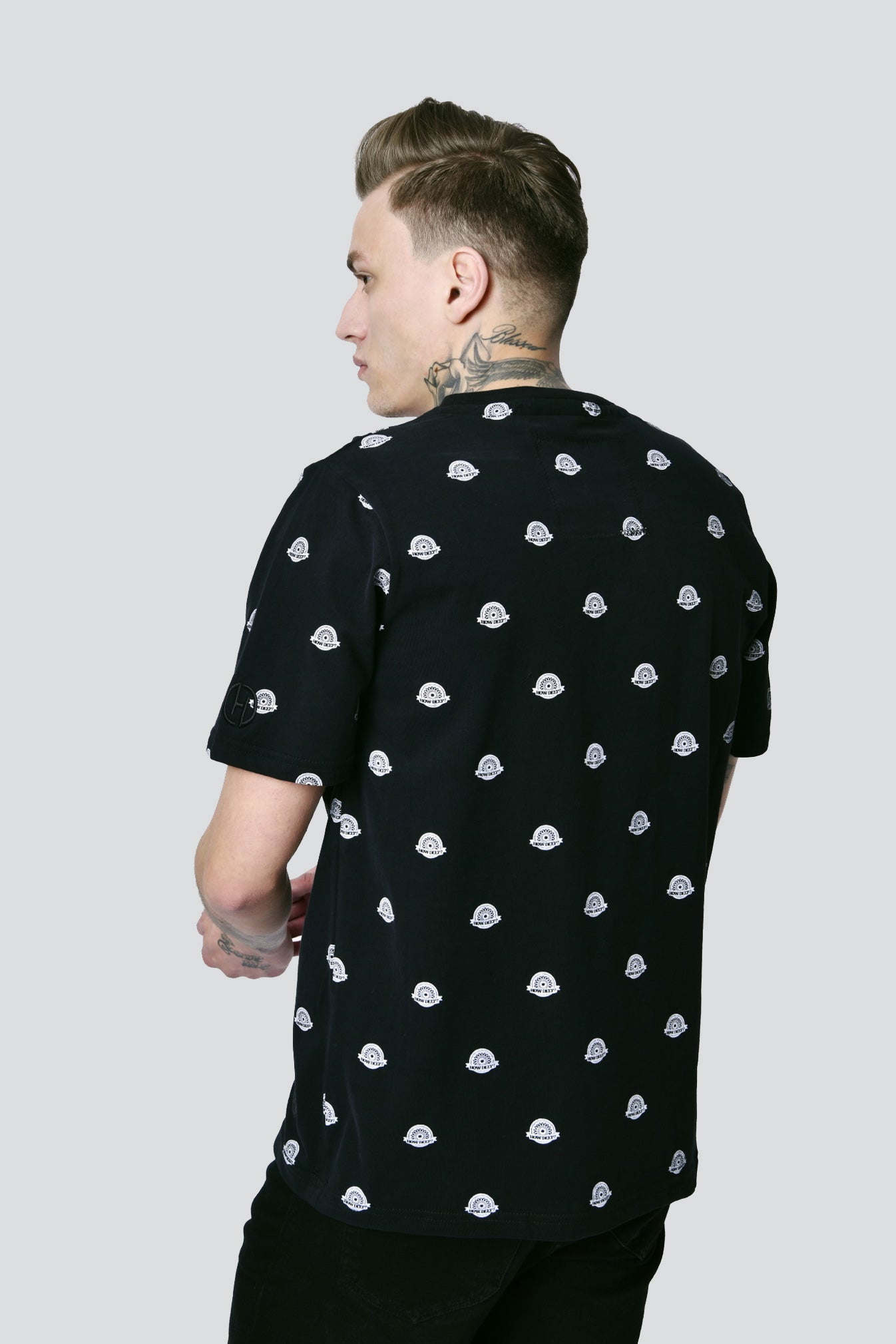 ALL OVER BLACK - Premium Shirt