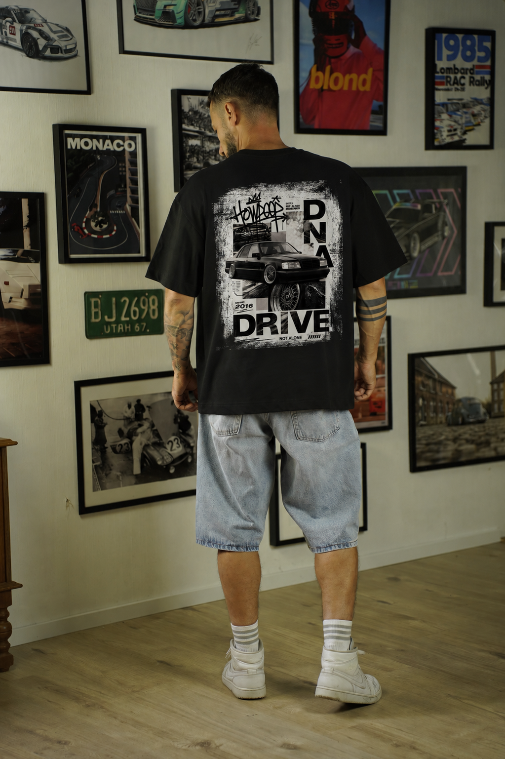 CMS124 Shirt - Premium T-Shirt Schwarz