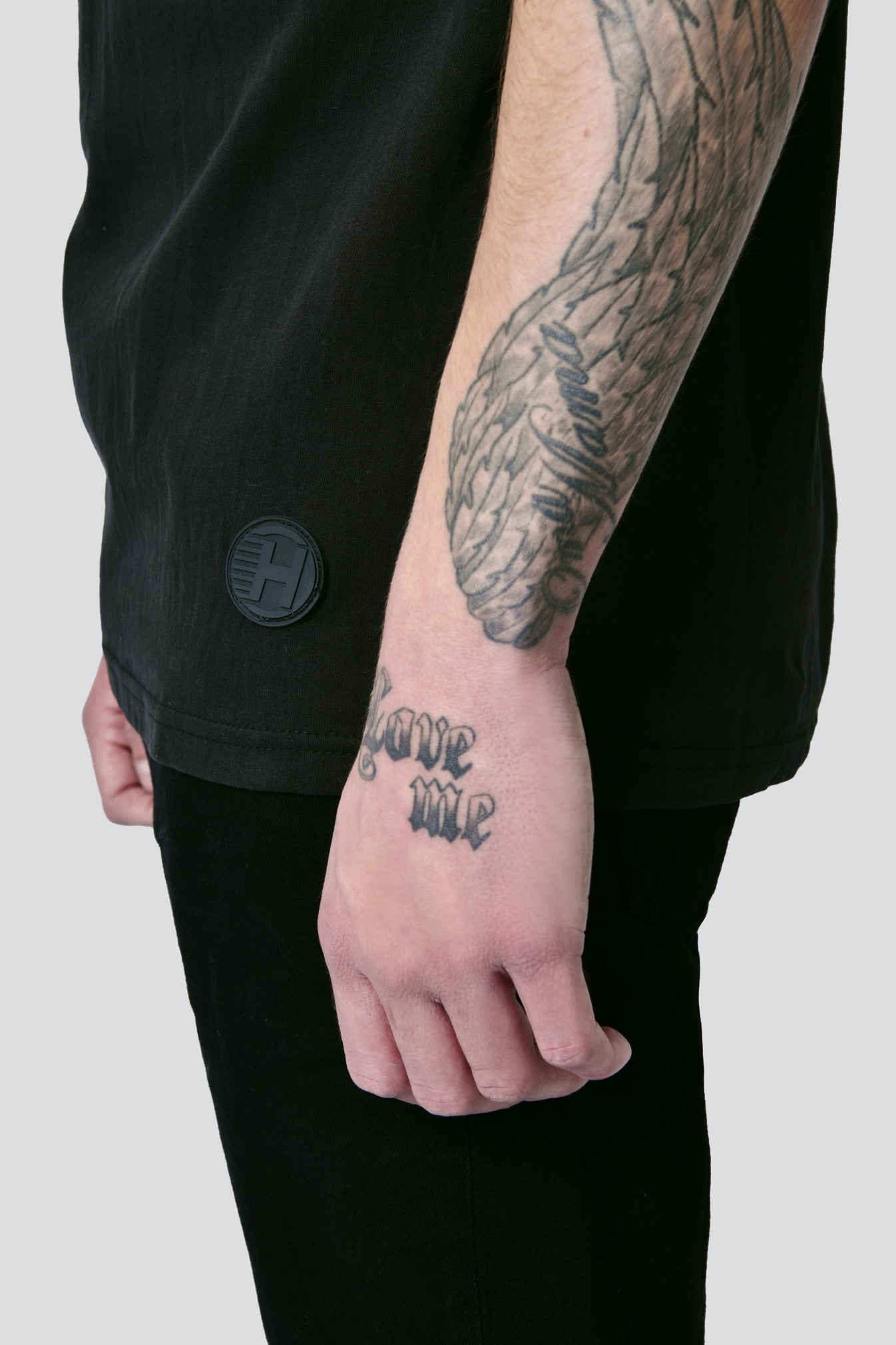 CREW BLACK - Premium Shirt