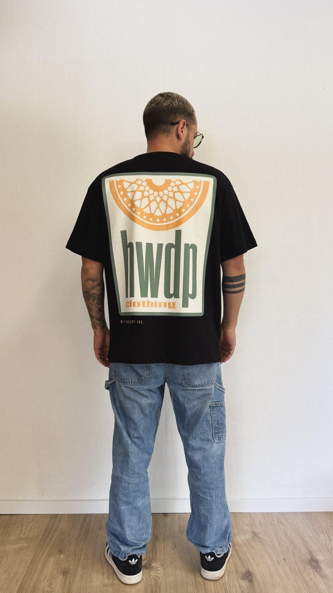HERITAGE BLACK - Premium Shirt - HOW DEEP