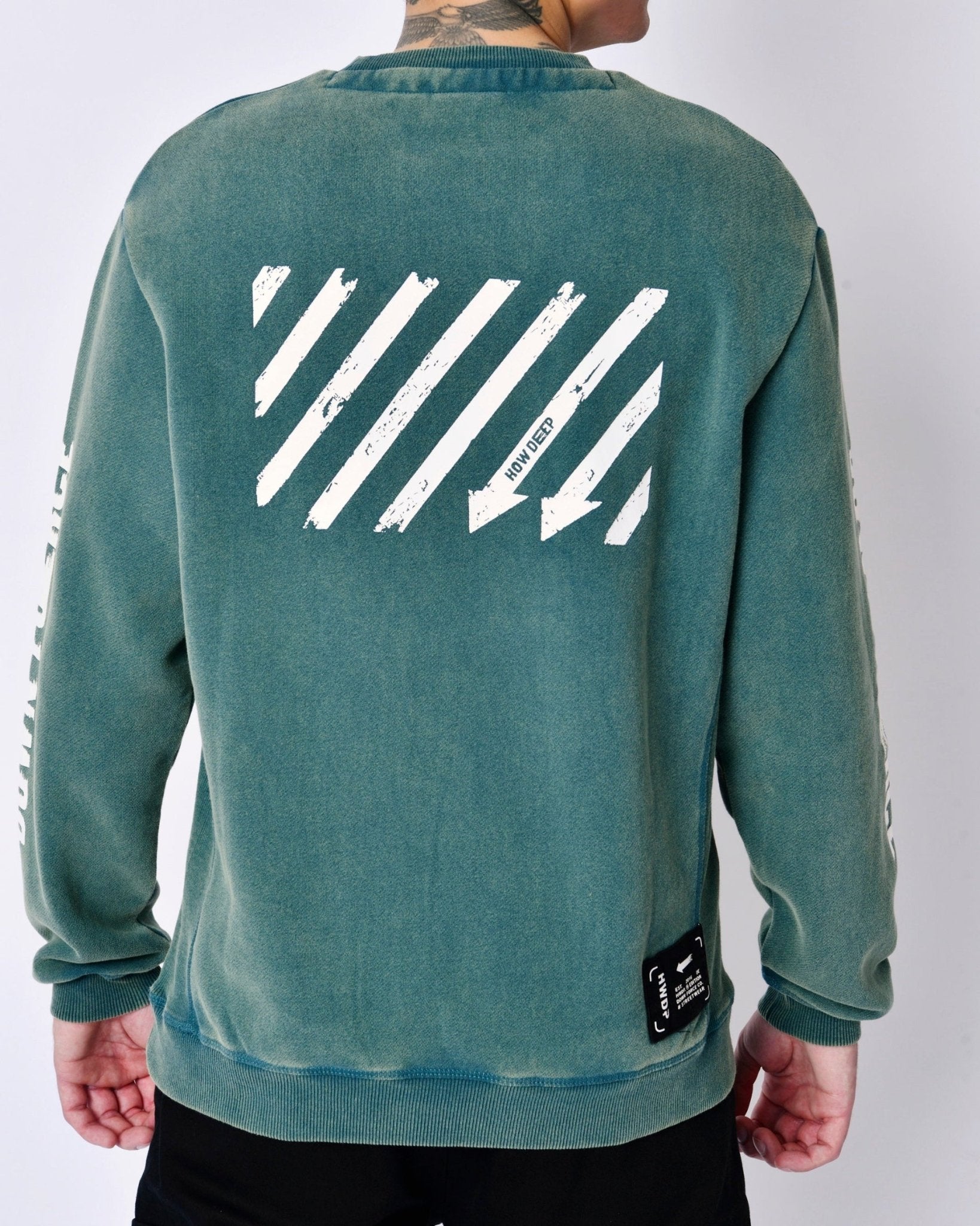 NEW FORCE - Premium Sweater - HOW DEEP