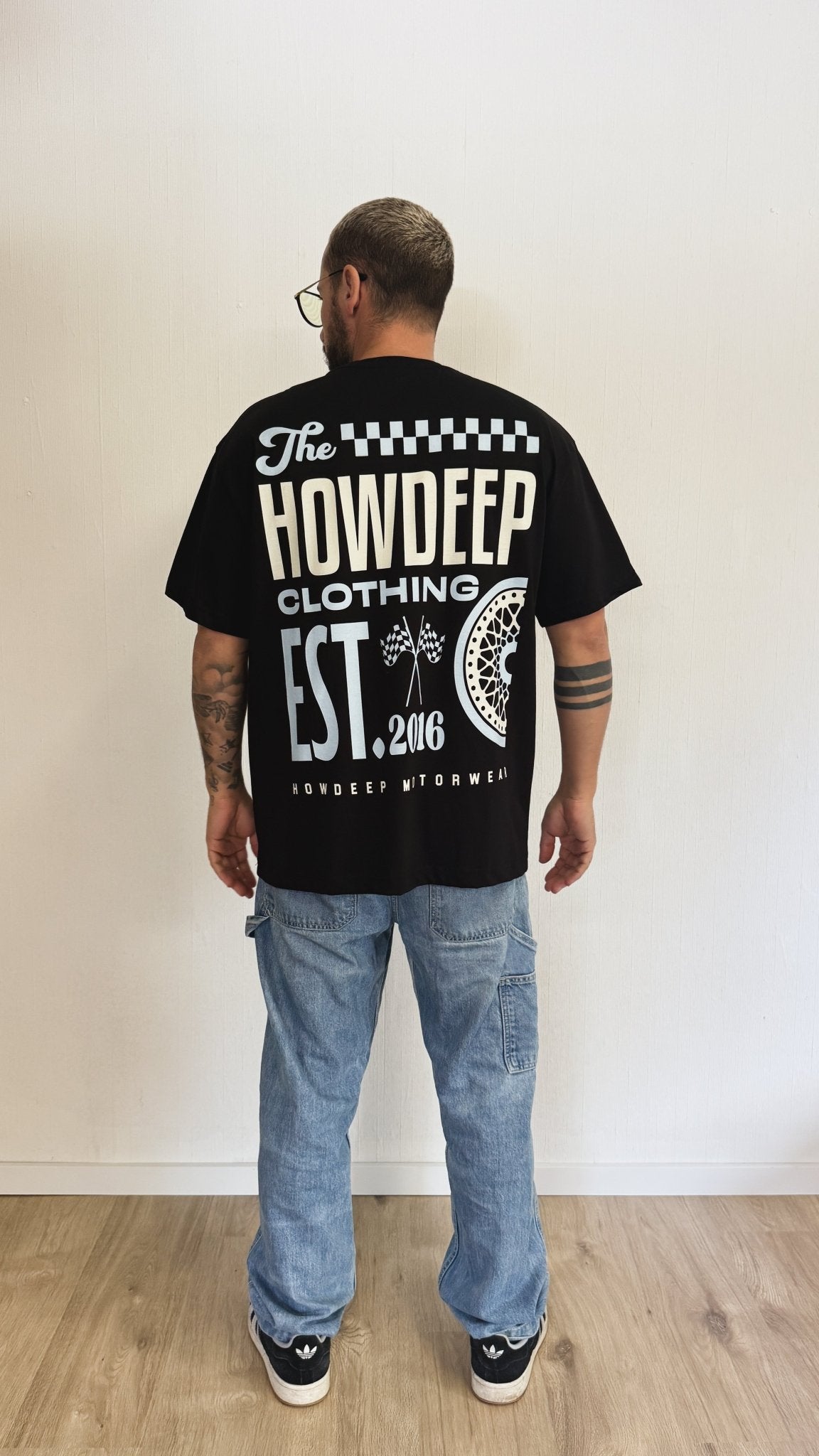 POLEPOSITION BLACK - Premium Shirt - HOW DEEP
