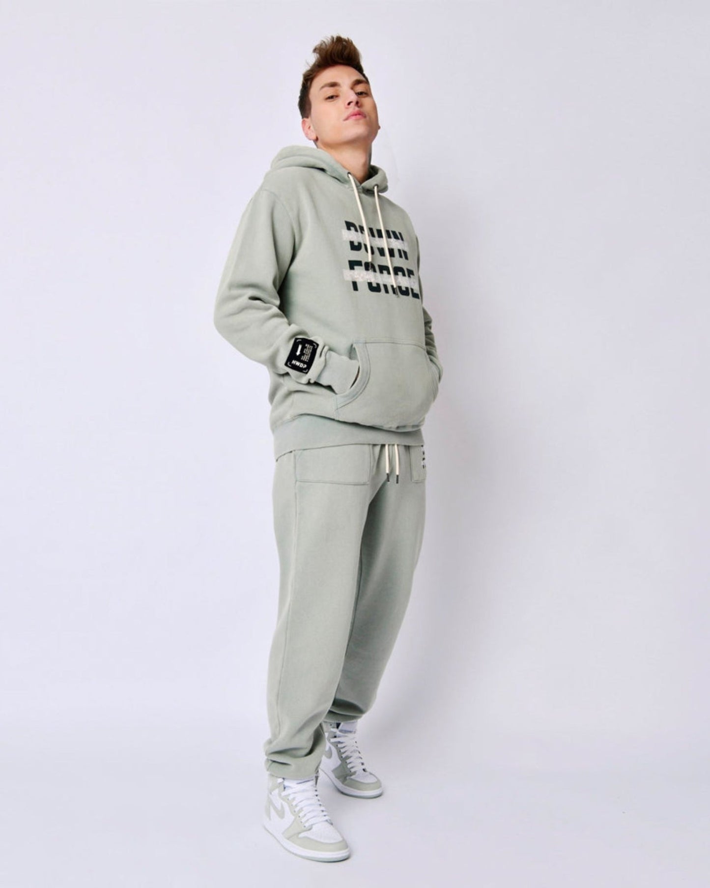 SAGE - Premium JOGGER - HOW DEEP