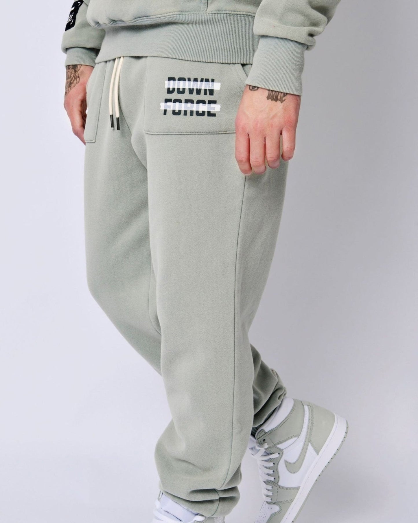 SAGE - Premium JOGGER - HOW DEEP