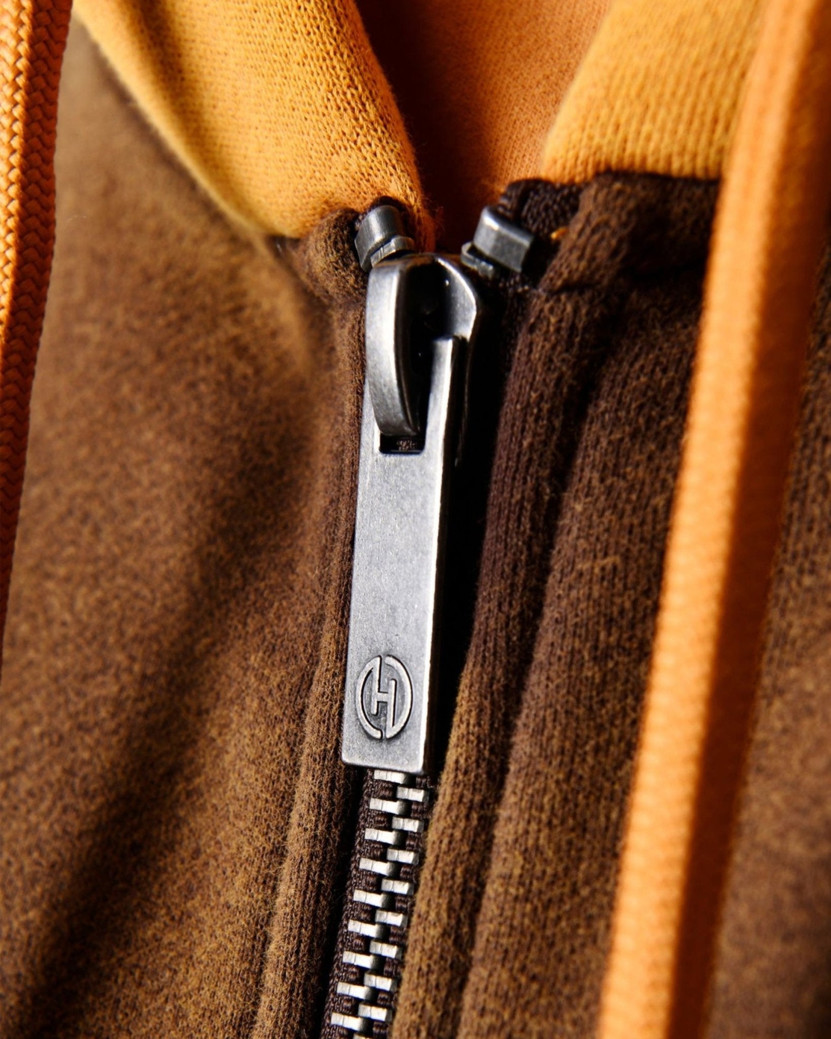 COLOR BLOCKING - Premium Zipper - HOW DEEP