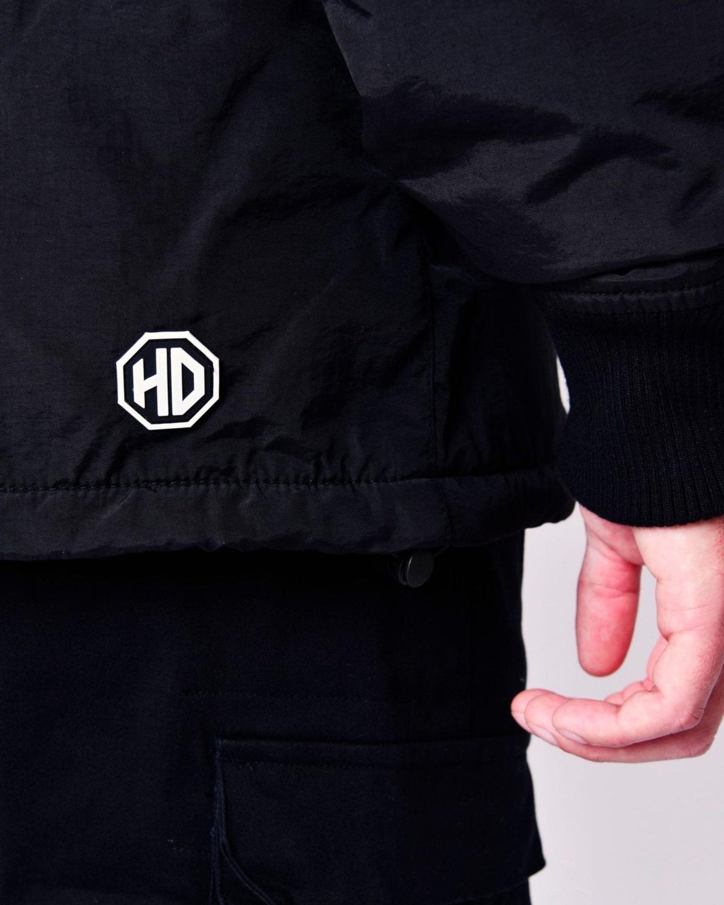 HD PREMIUM WIND BREAKER - HOW DEEP