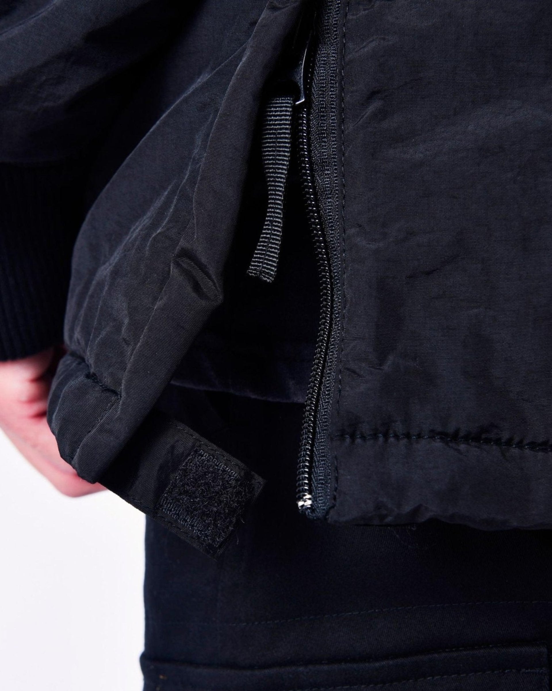 HD PREMIUM WIND BREAKER - HOW DEEP