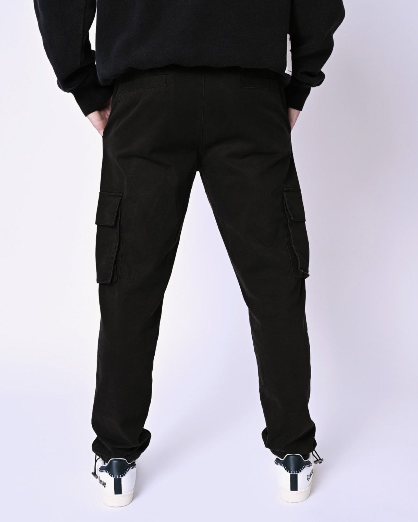 STRAIGHT 2 - Premium Cargo - HOW DEEP